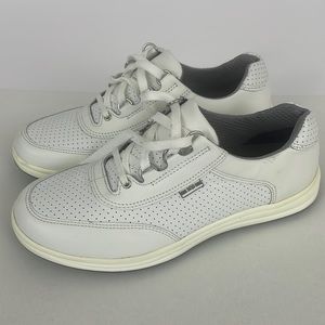Woman’s SAS sporty white perf sneakers 7.5W